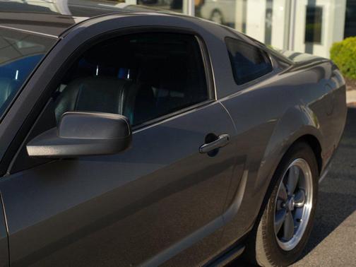 Legend Lime Clearcoat Metallic 2005 Ford Mustang GT