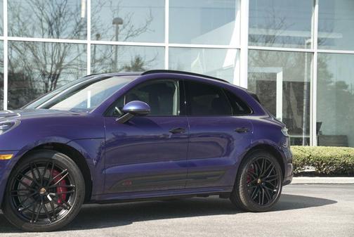 Night Blue Metallic 2023 Porsche Macan Macan GTS