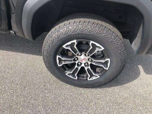 2024 GMC Canyon Base