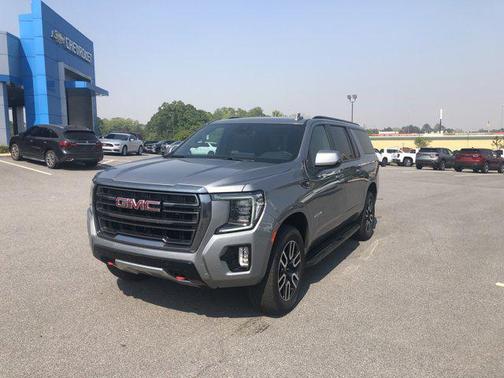 2023 GMC Yukon XL 4WD AT4
