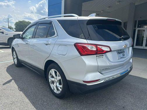 Silver Ice Metallic 2018 Chevrolet Equinox Premier