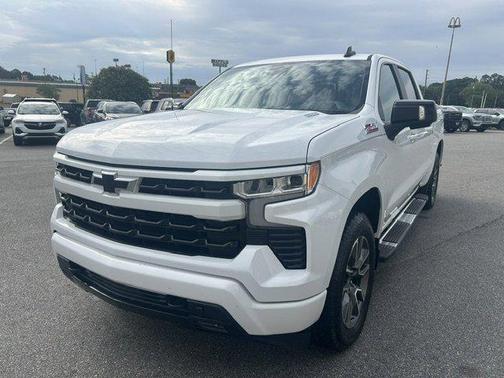 Summit White 2022 Chevrolet Silverado 1500 RST