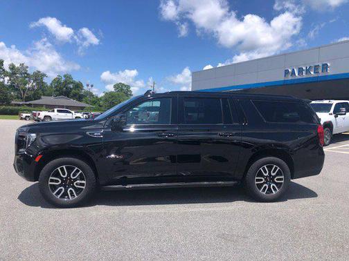 2021 GMC Yukon XL 4WD AT4