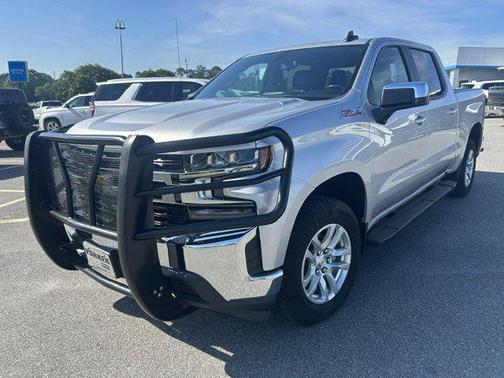 Silver Ice Metallic 2021 Chevrolet Silverado 1500 LT