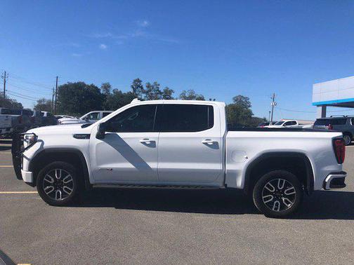 Summit White 2022 GMC Sierra 1500 AT4