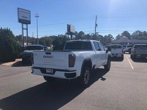 2025 GMC Sierra 2500 AT4