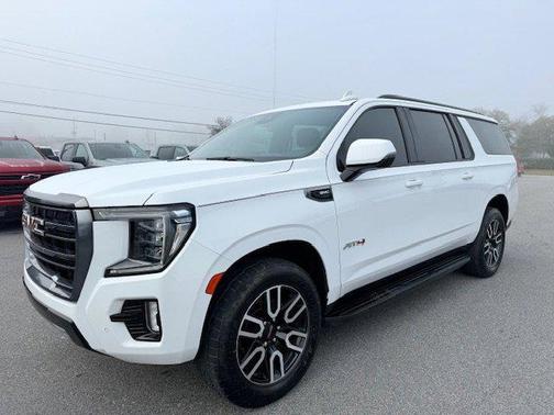 2023 GMC Yukon XL 4WD AT4