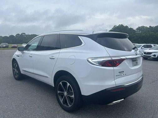 White Frost Tricoat 2022 Buick Enclave FWD Essence