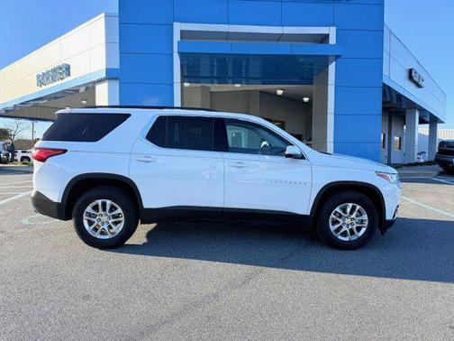 2020 Chevrolet Traverse LT Cloth