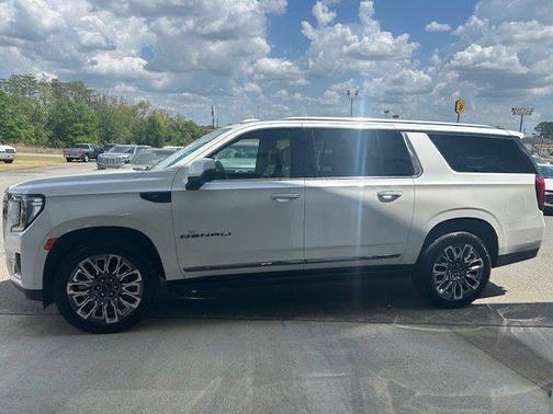2024 GMC Yukon XL Denali Ultimate