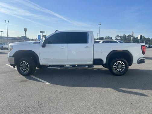 Summit White 2023 GMC Sierra 2500 SLE