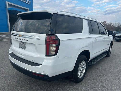 2021 Chevrolet Suburban LT