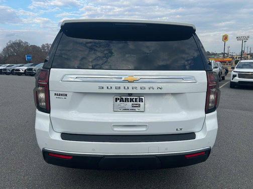 2021 Chevrolet Suburban LT