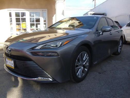 2021 Toyota Mirai Base