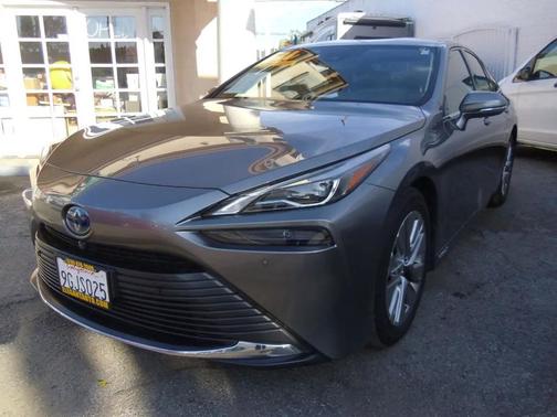 2021 Toyota Mirai Base