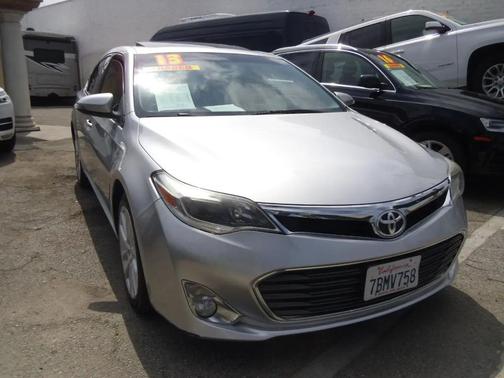 Classic Silver Metallic 2013 Toyota Avalon XLE Touring