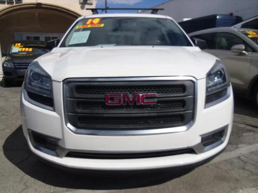 White 2014 GMC Acadia SLE-2