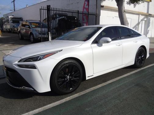 2022 Toyota Mirai Base
