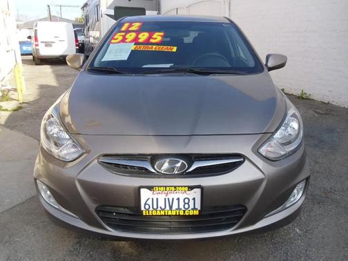 2012 Hyundai Accent SE