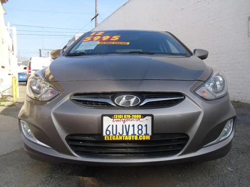 2012 Hyundai Accent SE