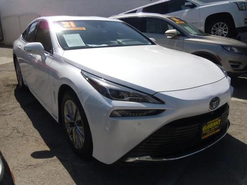 Pearl White 2021 Toyota Mirai Base