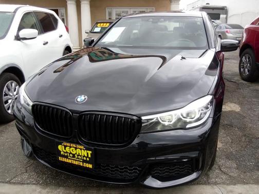 2018 BMW 740 740i Sedan