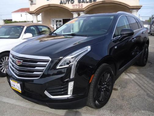 Stellar Black Metallic 2017 Cadillac XT5 Luxury