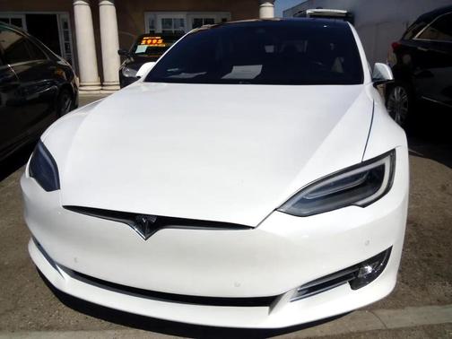 2016 Tesla Model S 90D
