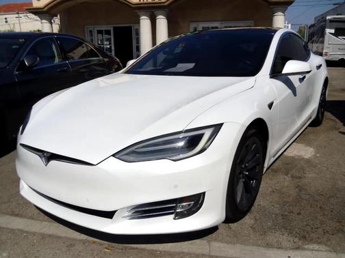 2016 Tesla Model S 90D