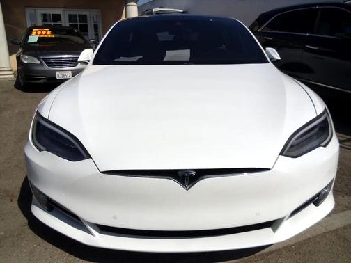 2016 Tesla Model S 90D