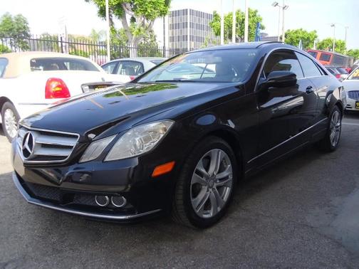 Black 2010 Mercedes-Benz E-Class 2dr Cpe E 350 RWD