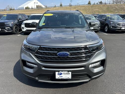 CARBONIZED GRAY METALLIC 2022 Ford Explorer XLT