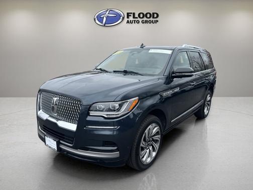 FLIGHT BLUE METALLIC CLEARC 2024 Lincoln Navigator RESERVE