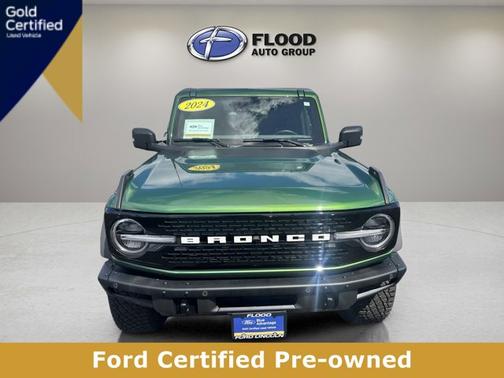 ERUPTION GREEN METALLIC 2024 Ford Bronco WILDTRAK
