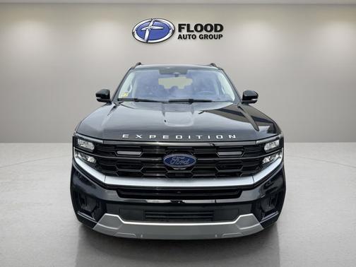 AGATE BLACK METALLIC 2025 Ford Expedition PLATINUM