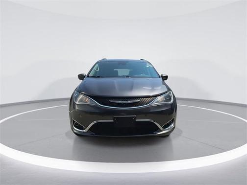 2020 Chrysler Pacifica Touring-L Plus