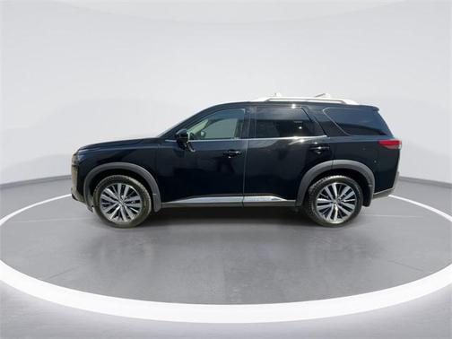 2022 Nissan Pathfinder Platinum 4WD