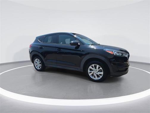 2021 Hyundai TUCSON SE