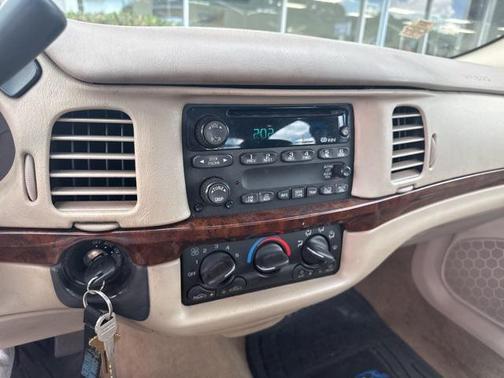 2001 Chevrolet Impala Base