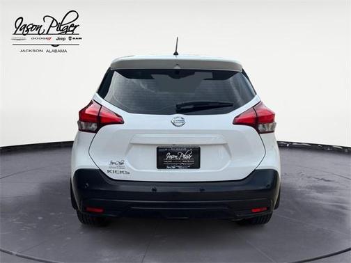 2020 Nissan Kicks S