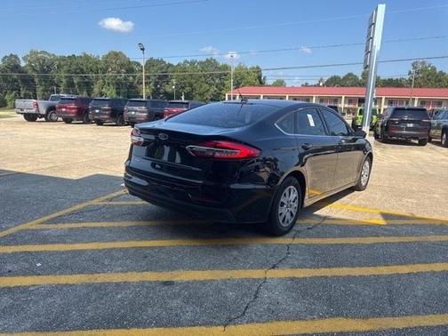 2019 Ford Fusion S