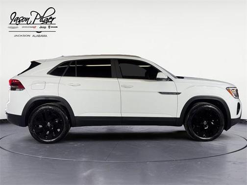 2024 Volkswagen Atlas Cross Sport 2.0T SE w/Technology