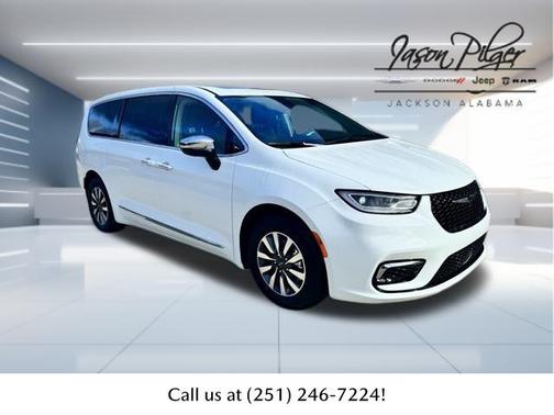 2023 Chrysler Pacifica Hybrid Limited