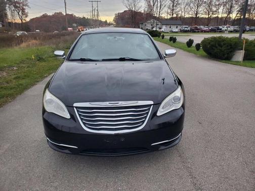 2011 Chrysler 200 Limited