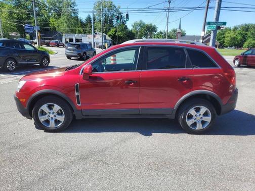 Burgundy 2014 Chevrolet Captiva Sport 2LS