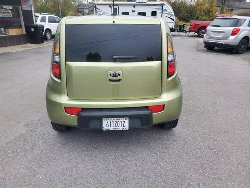 2010 Kia Soul +