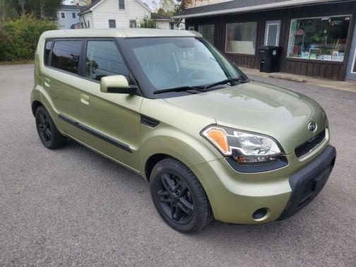 2010 Kia Soul +