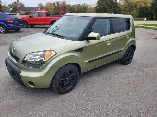 2010 Kia Soul +