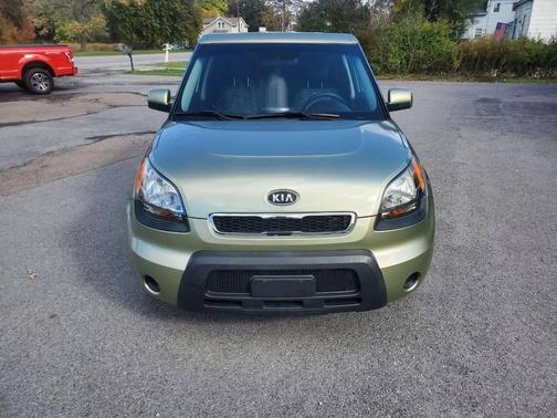 2010 Kia Soul +