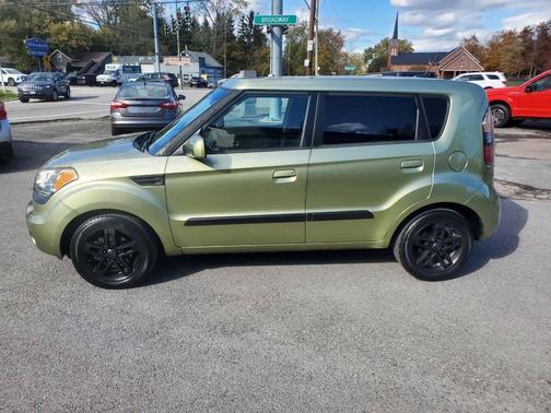 2010 Kia Soul +